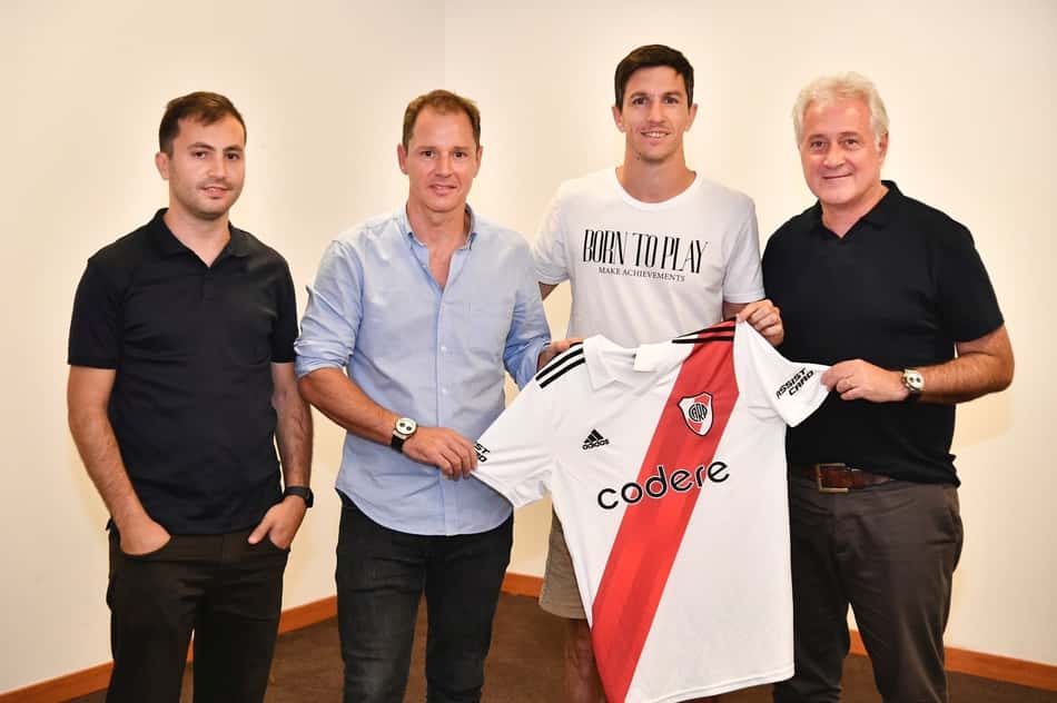River Plate anuncia a volta de Nacho Fernández: 'Outra vez em casa'