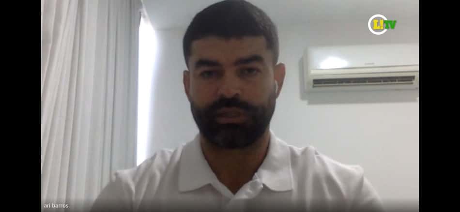 VÍDEO: Ari Barros revela ter sido procurado pelo Grêmio: 'Fiquei no céu'