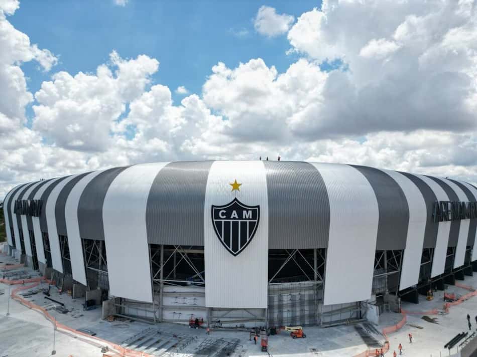 Arena MRV tem previsão para jogos oficiais; veja novas imagens das obras do estádio do Atlético-MG
