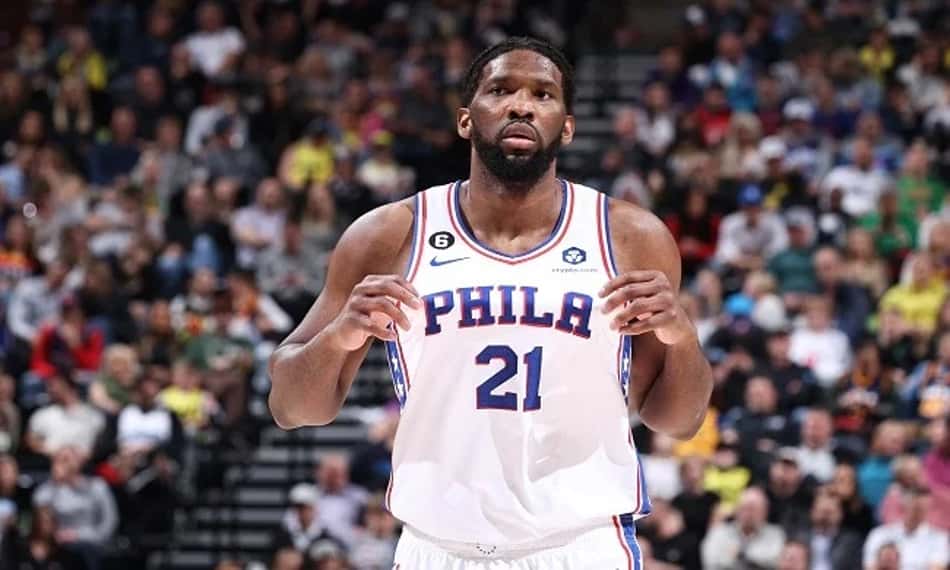 "A corrida para MVP acabou", crava Doc Rivers após 52 pontos de Joel Embiid