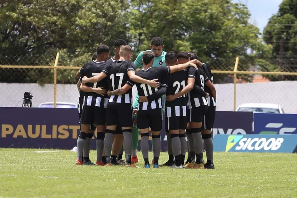 Botafogo perde para o RB Bragantino e está eliminado da Copinha 2023