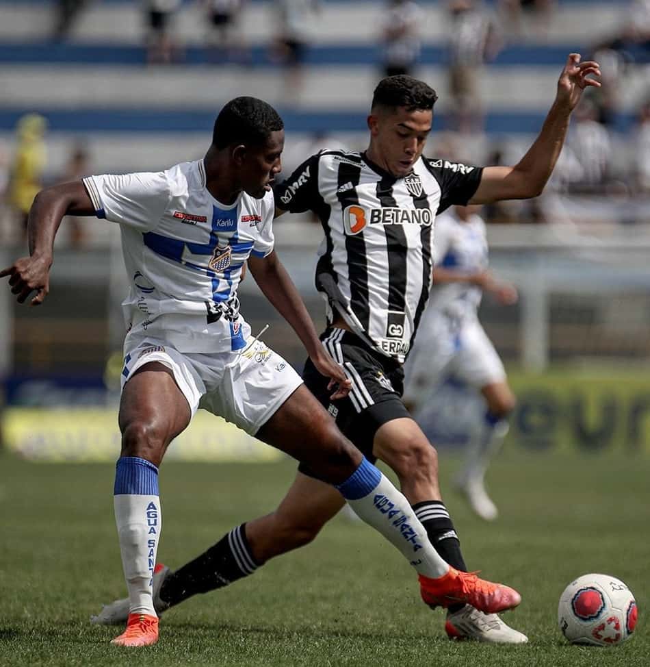 Nos pênaltis, Atlético-MG perde para o Água Santa-SP e se despede da Copinha