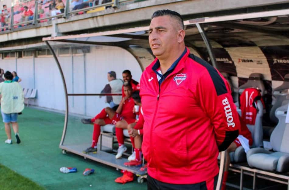 Técnico que disputará Libertadores dá aula de solidariedade
