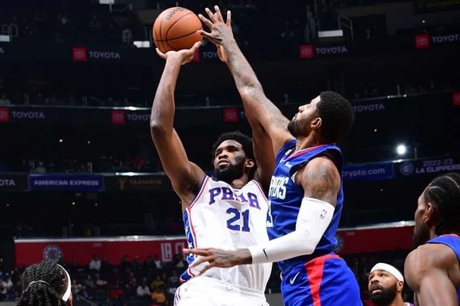 Joel Embiid comanda com 41 pontos e Sixers supera Clippers
