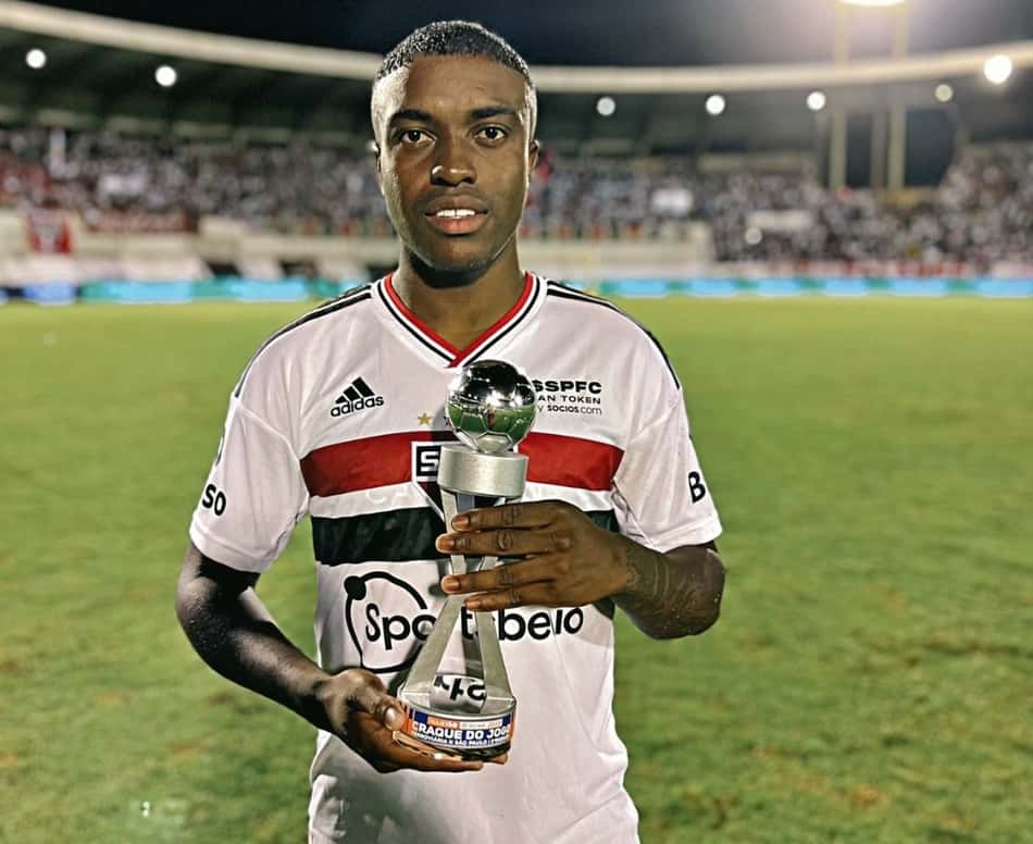 Importante na vitória do São Paulo, Jhegson Méndez fala de estreia e destaca adaptação