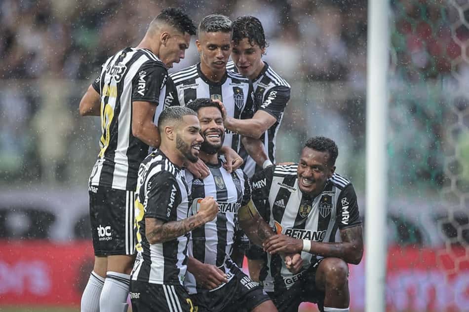 Atlético-MG já apresenta uma ideia de jogo clara e equipe deve melhorar com Coudet