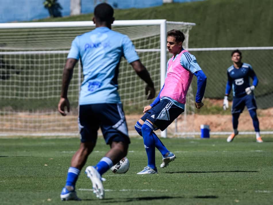 DM do Cruzeiro atualiza situações de jogadores lesionados
