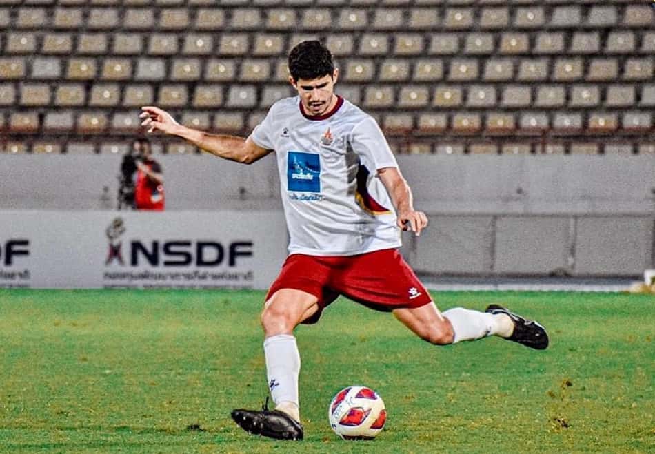 Ex-Fluminense, zagueiro comenta mudança de equipe na Ásia