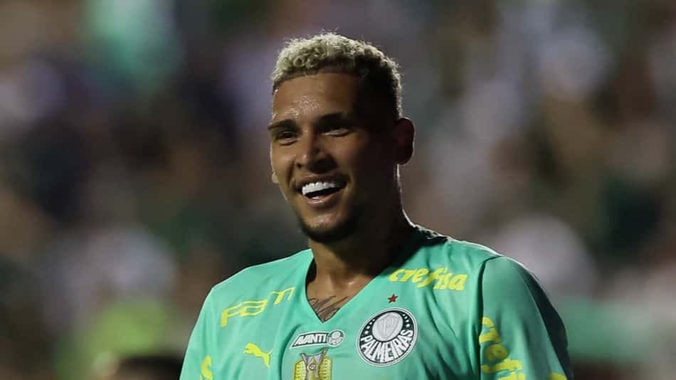 Pelo Palmeiras, Navarro marca pela primeira vez contra um time brasileiro