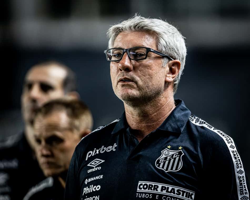 Odair Hellmann valoriza competição do Santos e diz que Palmeiras 'não criou situações de perigo'
