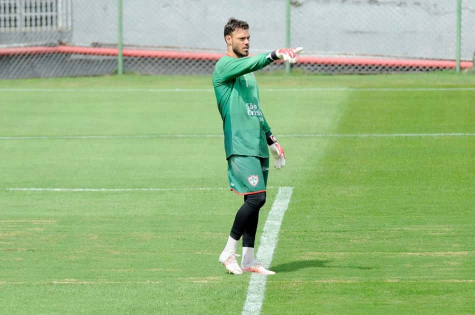 Goleiro Thomazella, da Portuguesa, projeta duelo com o São Paulo: 'Vamos em busca da vitória'