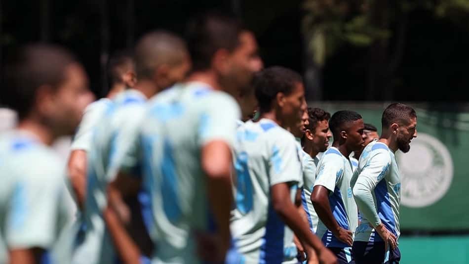 Palmeiras trabalha bolas paradas de olho na Supercopa do Brasil