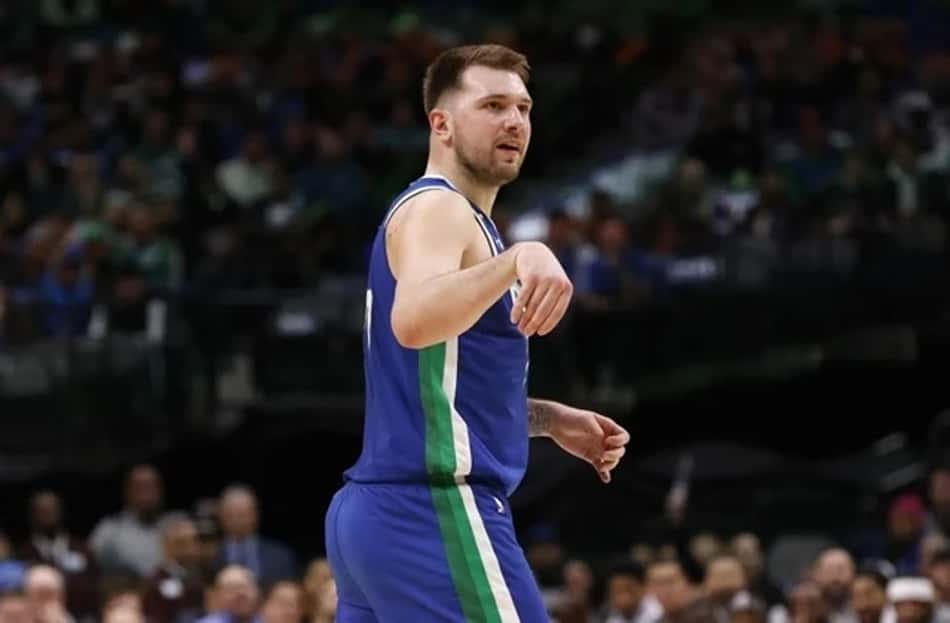 Kyrie Irving pode causar saída de Luka Doncic do Mavericks