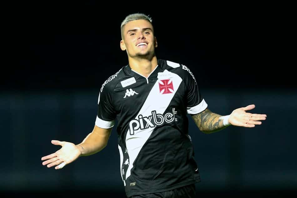 Gabriel Pec destaca ambiente do Vasco e faz promessa para o clássico com o Flamengo