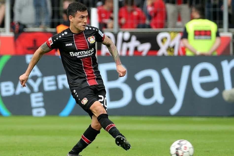 Santos observou de longe o acerto de Charles Aránguiz com o Internacional