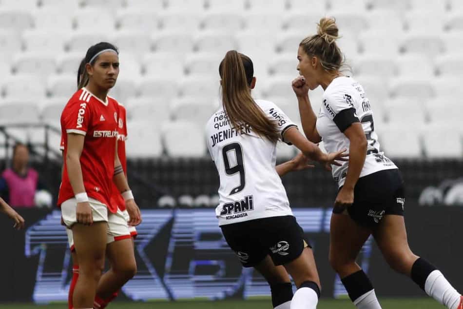 Corinthians vence o Internacional e se classifica para a final da Supercopa do Brasil Feminina