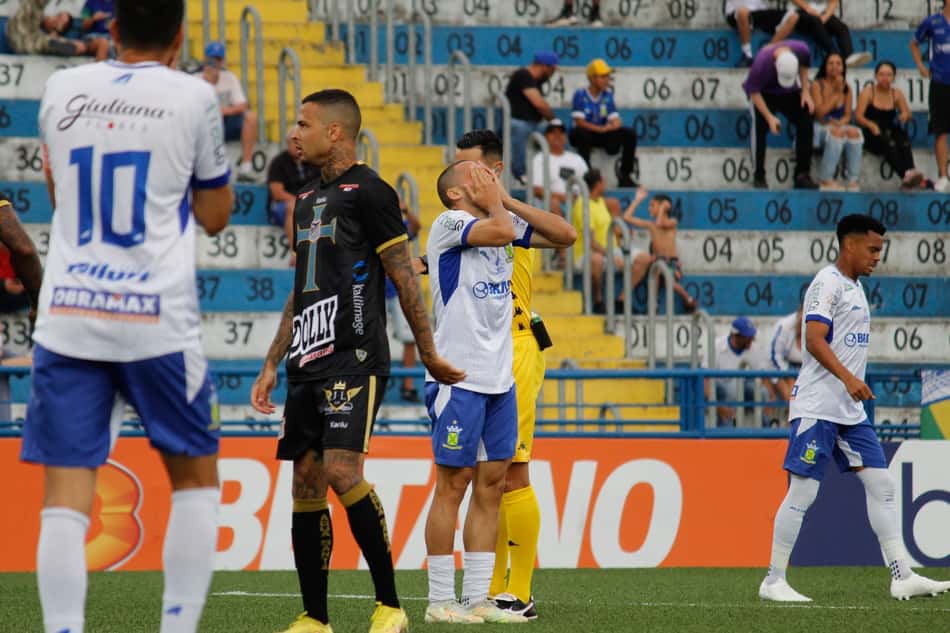 Paulistão: Água Santa supera o Santo André e engata terceira vitória seguida