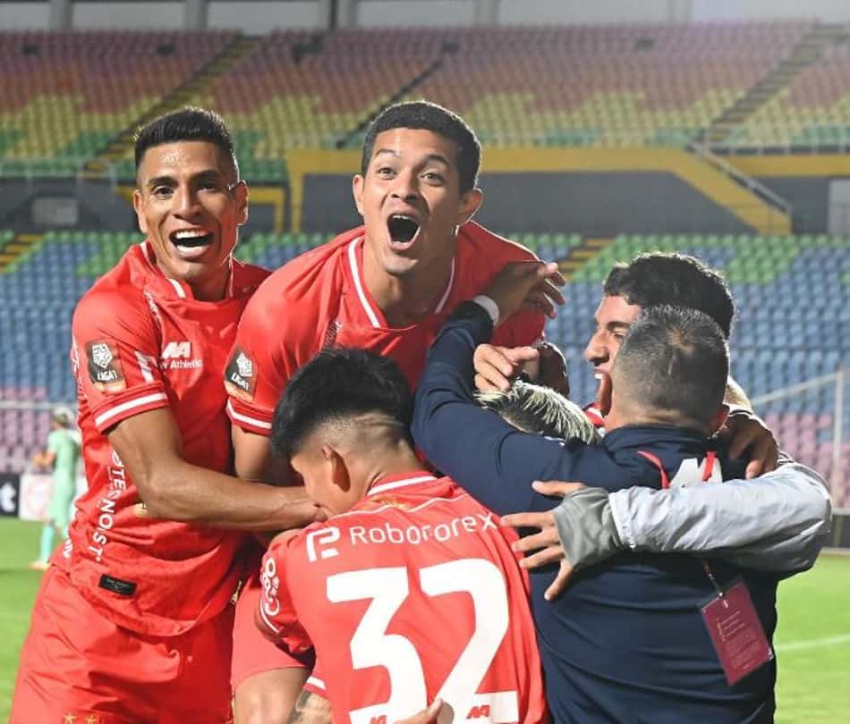 Campeonato Peruano: Cienciano vence na abertura da rodada