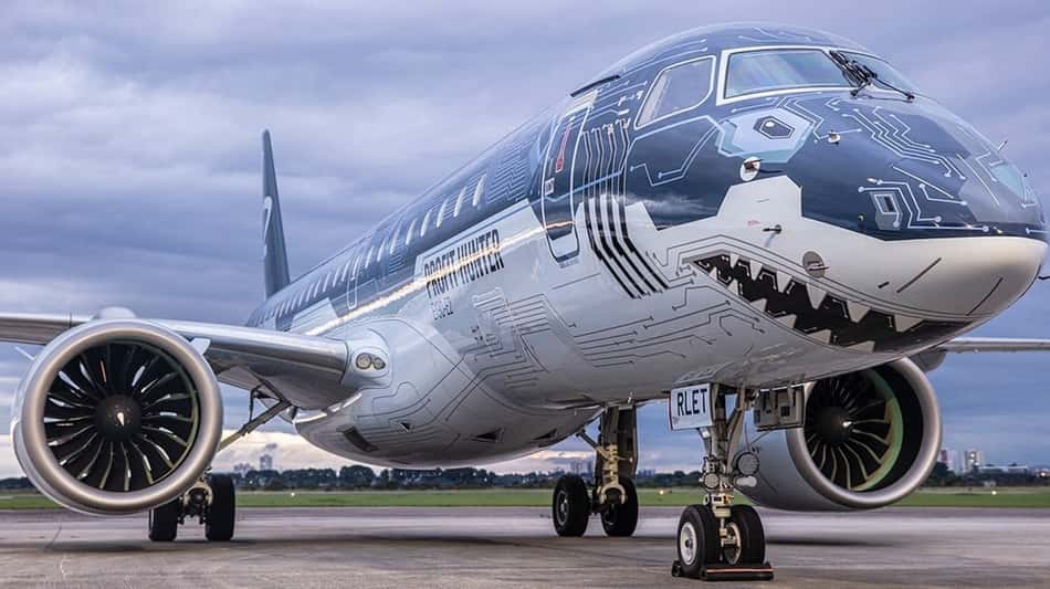 Avião do Palmeiras quase foi chinês, virou norueguês e é conhecido por pintura de tubarão