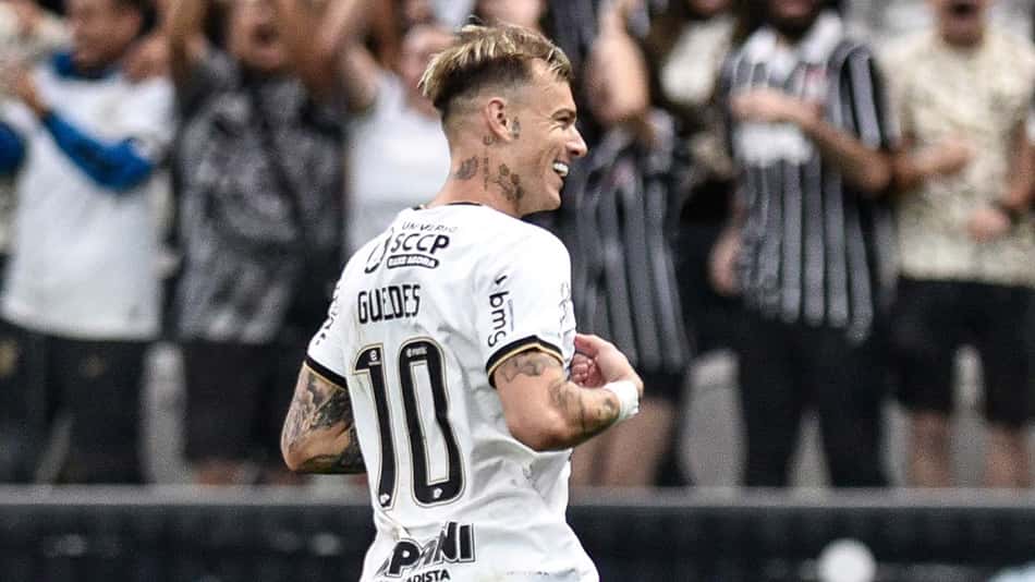 Com dois gols marcados, Róger Guedes exalta vitória do Corinthians e fala sobre artilharia no Paulistão