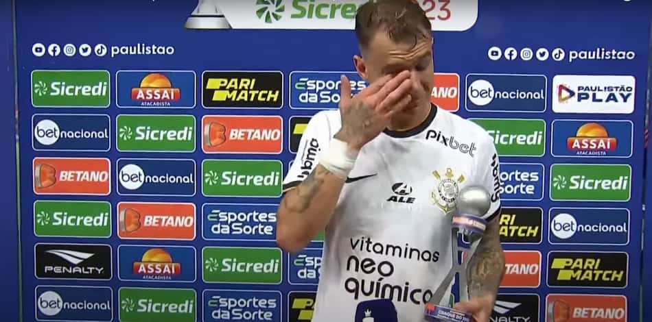 'Calvo tá on': Róger Guedes leva torcedores do Corinthians à loucura na web após grande atuação