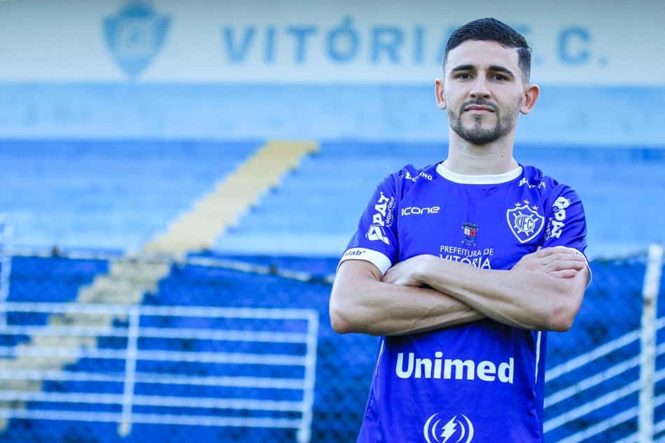 Meia comenta chegada ao Vitória e projeta duelo contra o Remo pela Copa do Brasil