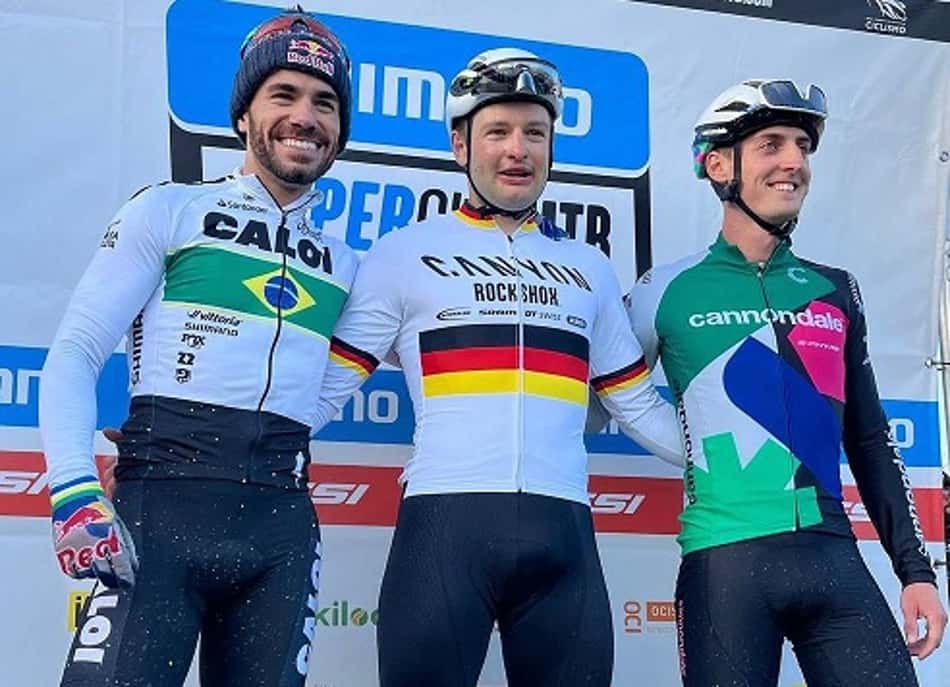 Henrique Avancini fica com o 2º lugar na prova de short track de Banyoles
