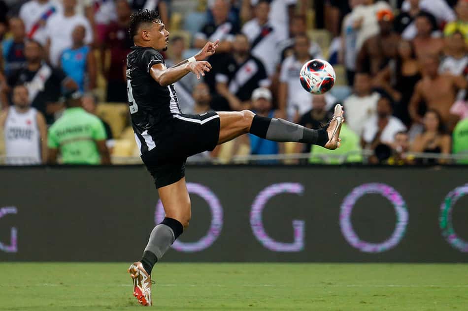 Tiquinho busca feito inédito pelo Botafogo em jogo contra o Flamengo