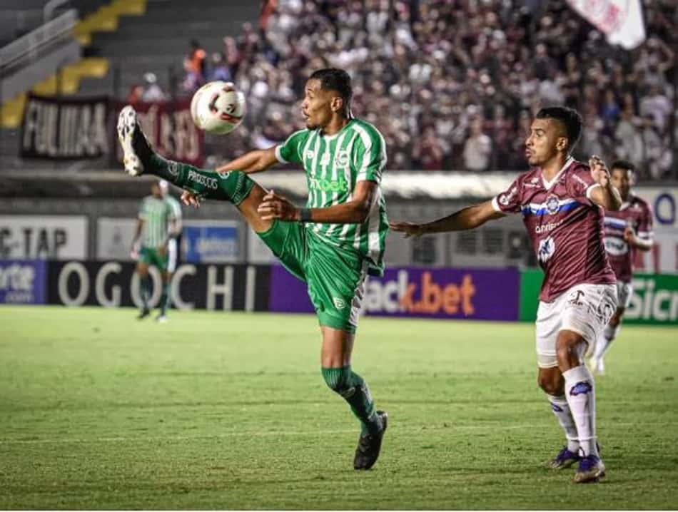 Clássico entre Caxias e Juventude tem confusão generalizada e quatro expulsões