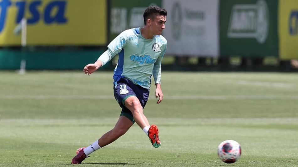 Meia do Palmeiras, Atuesta sofre lesão no joelho e fará exames para avaliar gravidade