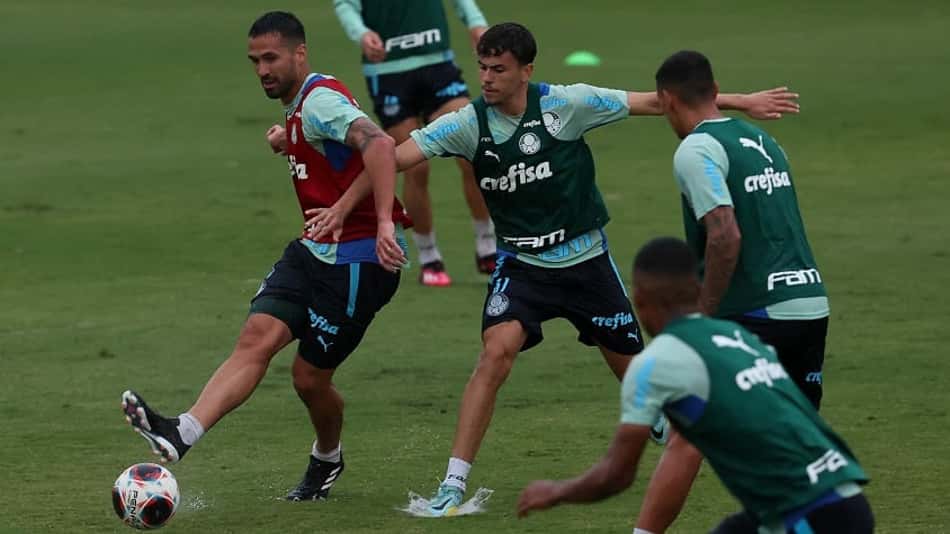 Com reforços do sub-20, Palmeiras se reapresenta e inicia semana de treinamentos