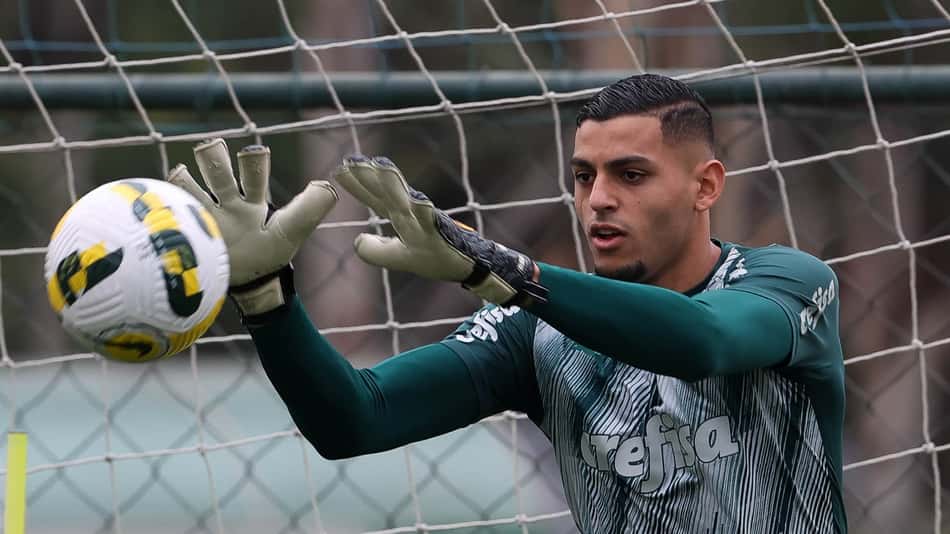 Cria do Palmeiras, Kaique destaca aprendizado no profissional: 'Sempre bom trabalhar com os melhores'