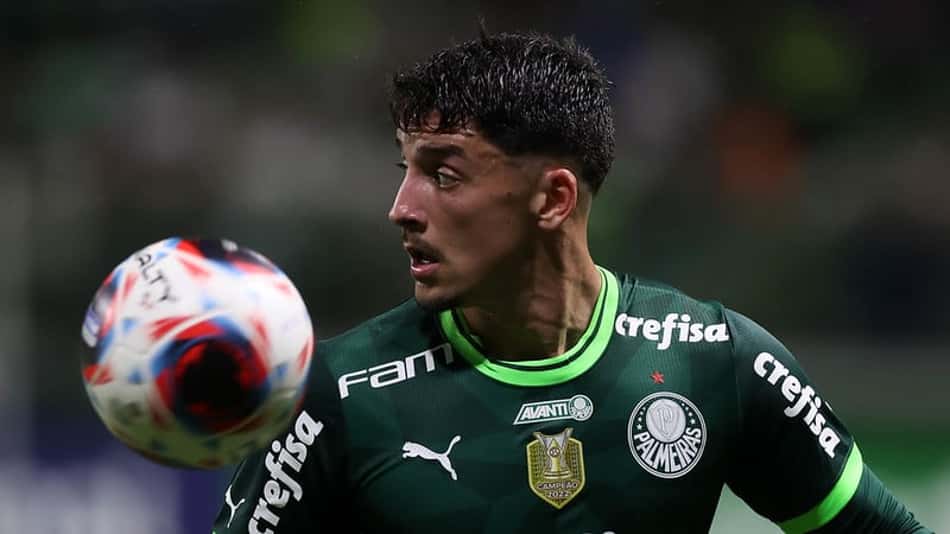 Piquerez se torna terceiro uruguaio com mais partidas pelo Palmeiras