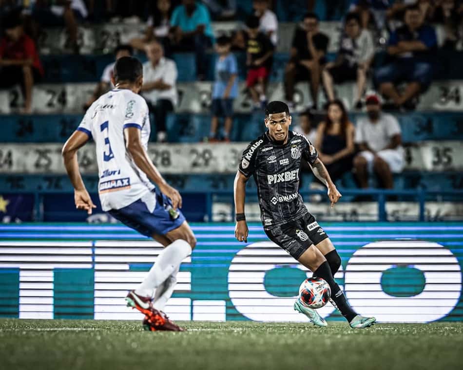 Santos: Ângelo pode passar Neymar e ser a terceira maior venda do clube se fechar com o Flamengo