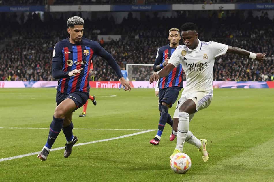 Zagueiro do Barcelona, Ronald Araújo se inspira em Sergio Ramos