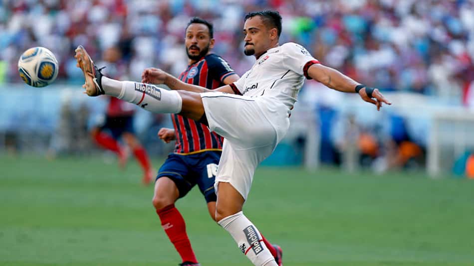 Em clássico dos desesperados, Bahia e Vitória ficam no empate pela Copa do Nordeste