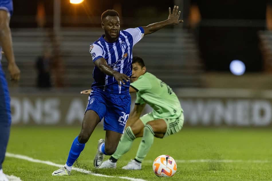 Concachampions começa com três partidas e grande zebra