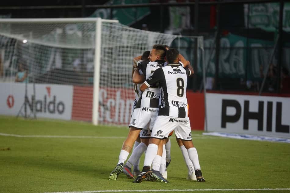 Quarta equipe de primeira divisão cai na disputa da Copa Argentina