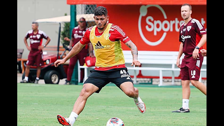 Escalação do São Paulo: Erison aparece como favorito para ocupar vaga de Calleri no ataque em estreia na Sul-Americana