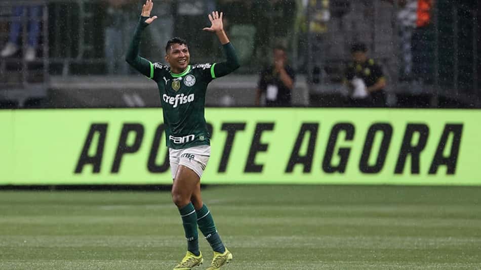 Rony exalta espírito vencedor do Palmeiras após classificação: 'Entrega e dedicação'