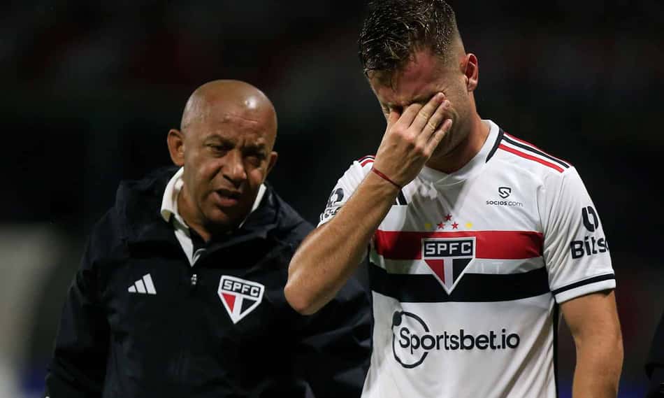 São Paulo mantém sina de contusões em arena do Palmeiras e pode perder Galoppo por meses