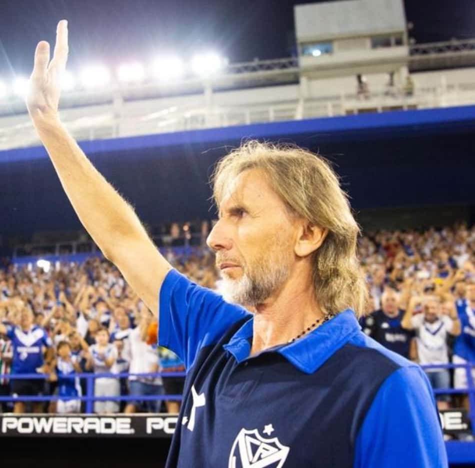 Na reestreia de Gareca, Vélez Sarsfield não vence pelo Argentino