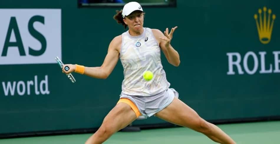 Swiatek bate Andreescu e vai às oitavas em Indian Wells