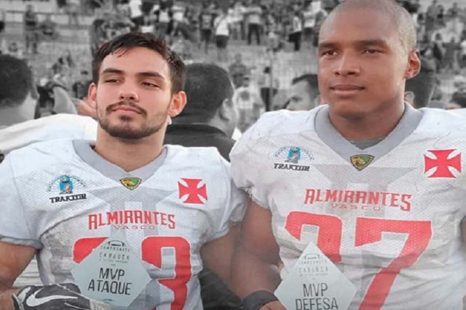 Após Cruzeiro FA anunciar Holyfield, Galo FA acerta com Pacquiao