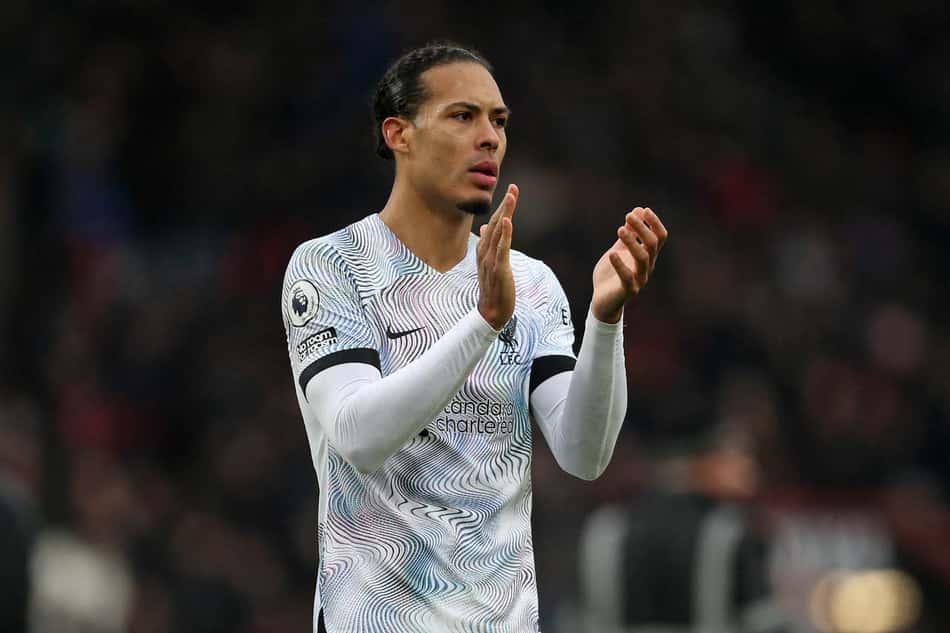 Van Dijk lamenta temporada ruim do Liverpool e pede novos reforços