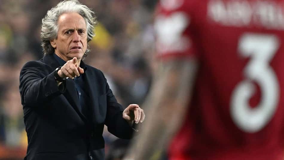 Jorge Jesus pode definir o futuro de Enner Valencia entre Fenerbahçe e Internacional