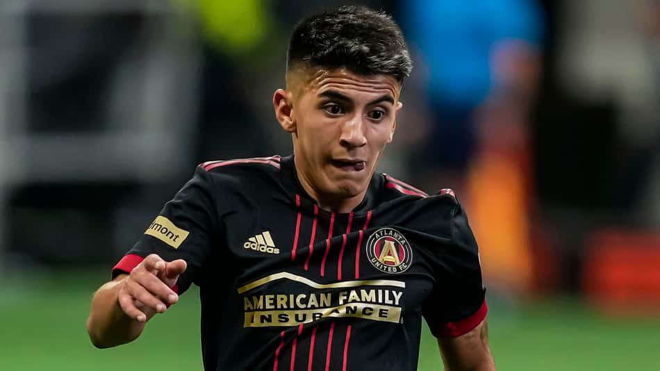 Hoje na MLS, Thiago Almada revela conversas com Riquelme