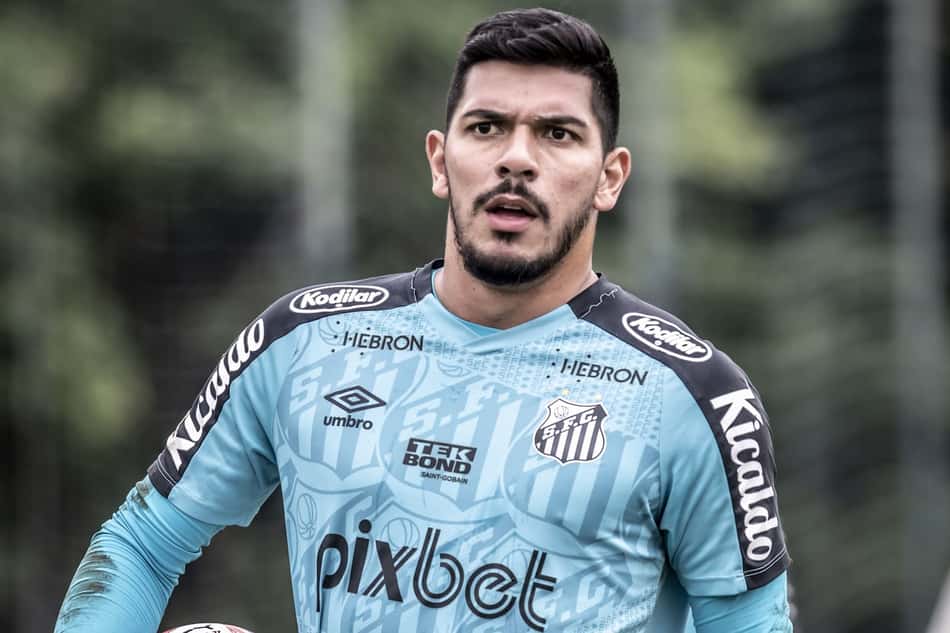 João Paulo volta a defender pênalti pelo Santos durante tempo regulamentar após quase dois anos