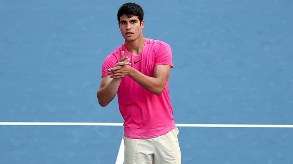 Atual campeão, Alcaraz atropela Facundo Bagnis na estreia no Masters 1000 de Miami