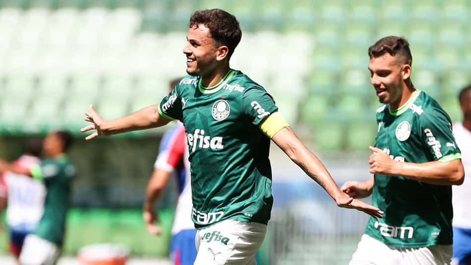 Pedro Lima honra faixa de capitão do Sub-20 do Palmeiras e enaltece apoio da torcida